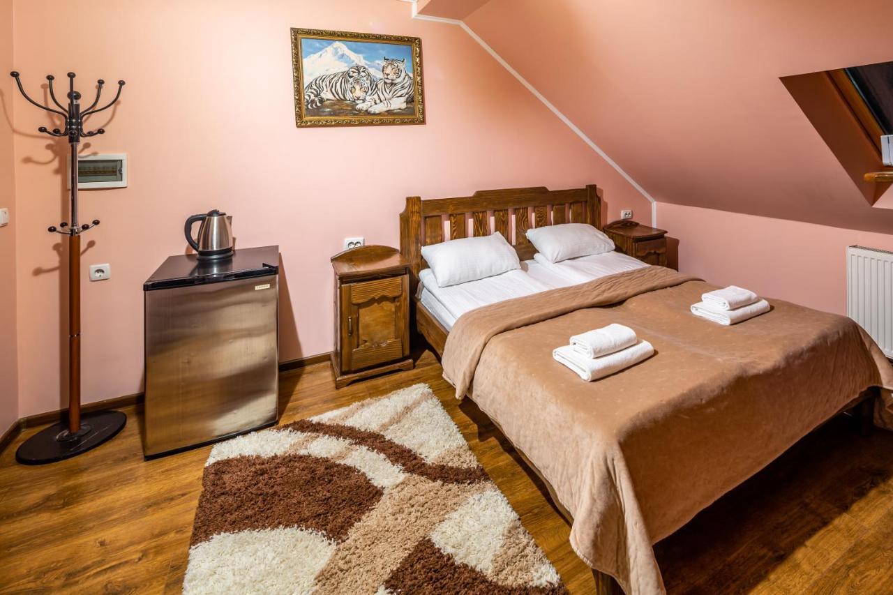 בוקובל Villa Elena Spa & Resort מראה חיצוני תמונה