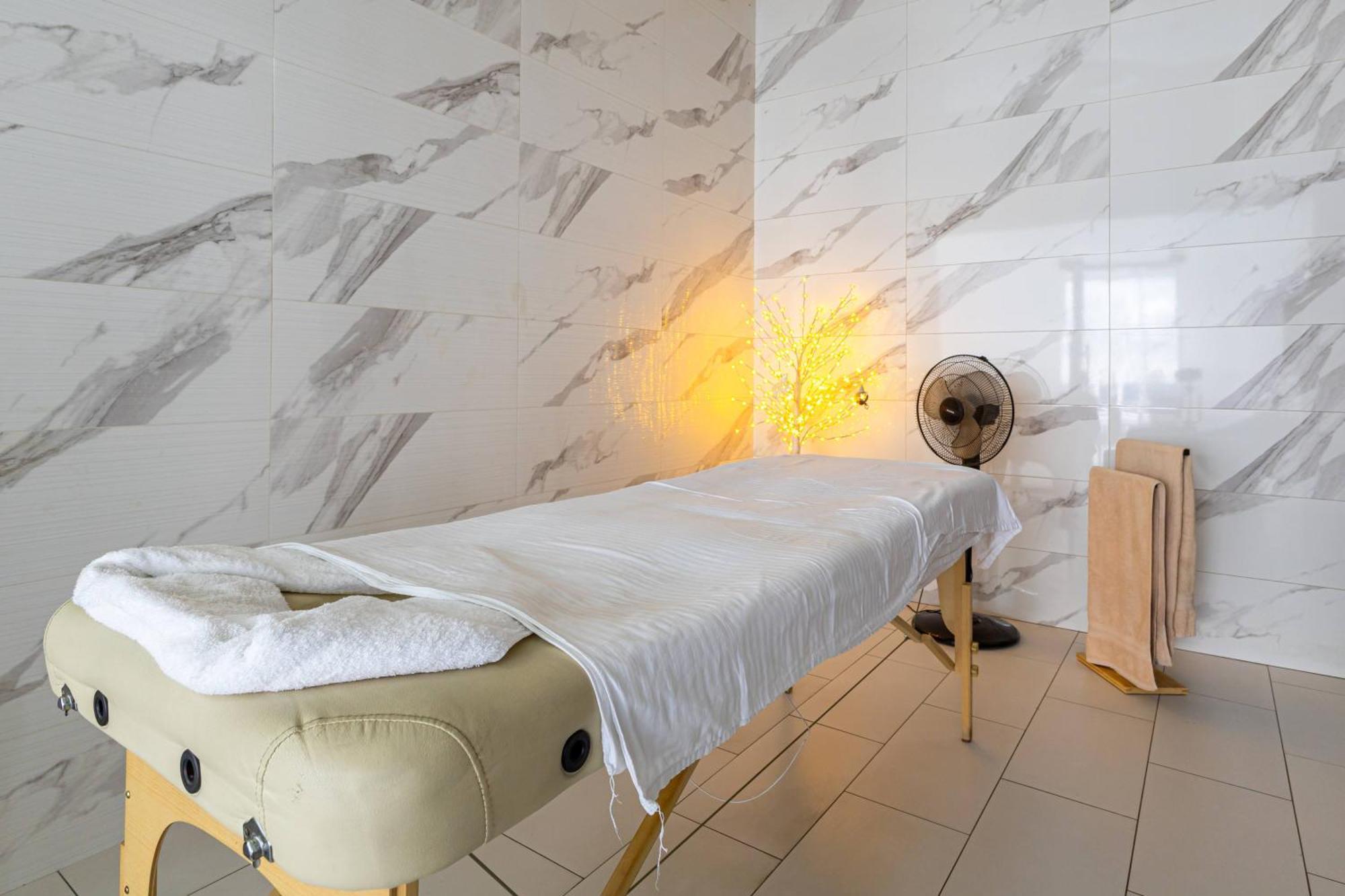 בוקובל Villa Elena Spa & Resort מראה חיצוני תמונה